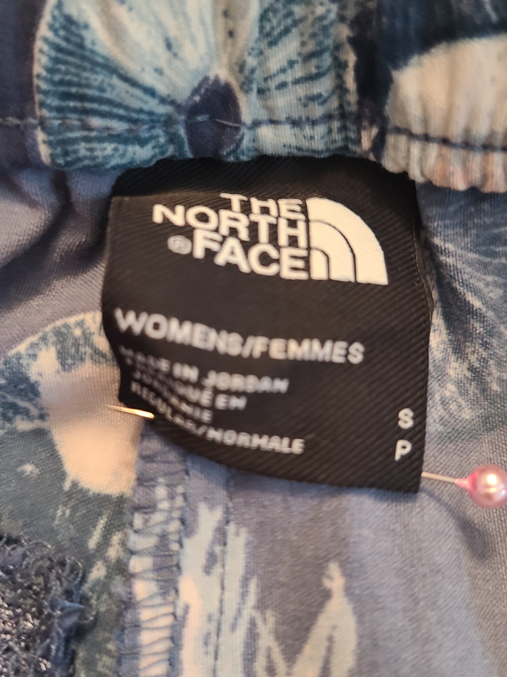 The North Face Navy Blue Floral Tie-Waist Shorts - Picture 3 of 3